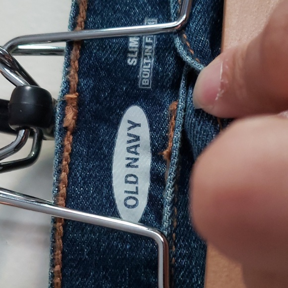Old Navy Mens Slim Built in Flex Jeans - Picture 3 of 6